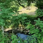 ゲストハウス Au Coeur Du Volcantal Laveissière