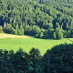 Au Coeur Du Volcantal 3* Laveissière