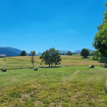 Au Coeur Du Volcantal Guest house 3*