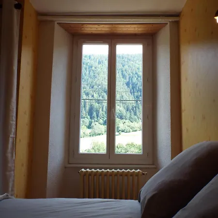 Guest house Au Coeur Du Volcantal Laveissiere